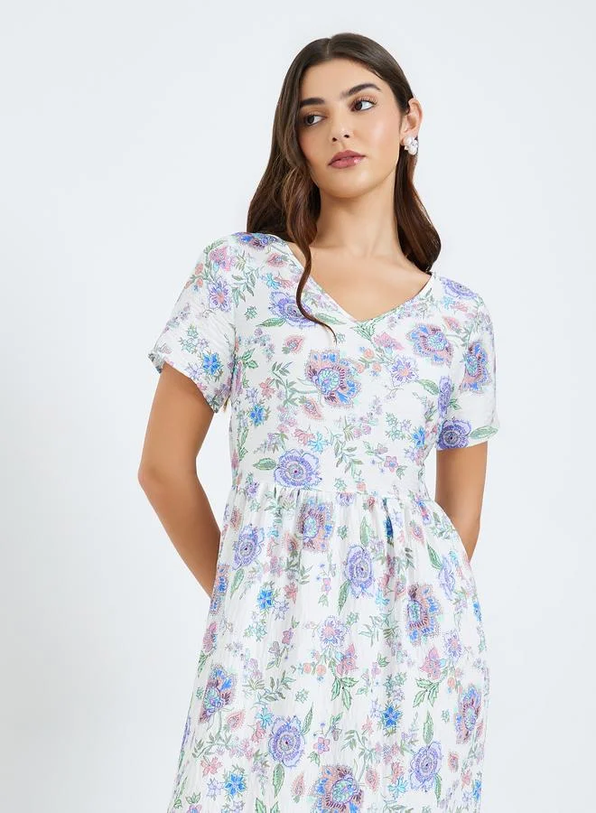 ستايلي فستان ميدي بطبعة زهور وحافة واسعة